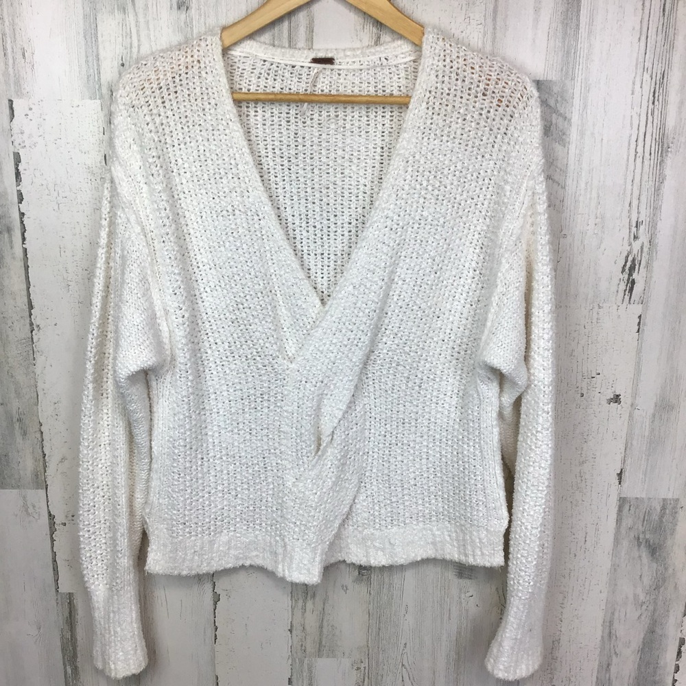 Free People Coco V-Neck Knit Sweater in White Oversized XS Beach Cottage - Picture 2 of 9